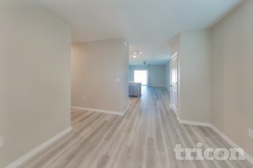 Building Photo - 7081 Broad River Ave
