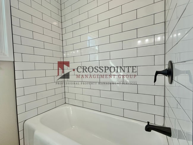 Building Photo - 303 N Virginia Ave