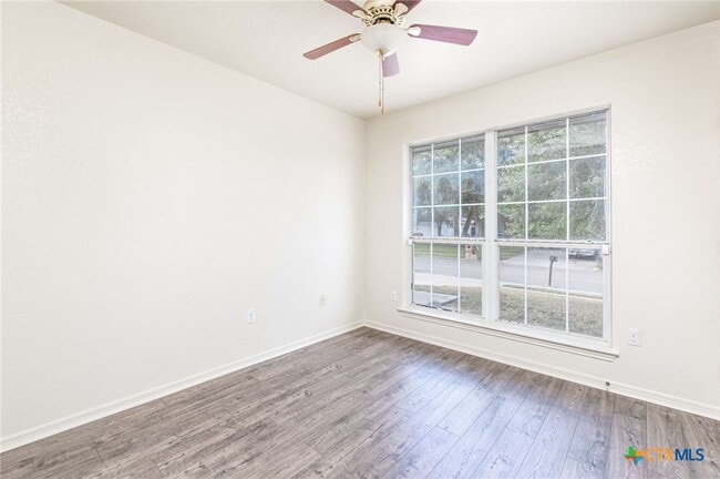 Building Photo - 1306 Elke Cir