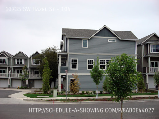 Building Photo - 3BDRM 2.5BTH Condo End Unit, garage, gas F...