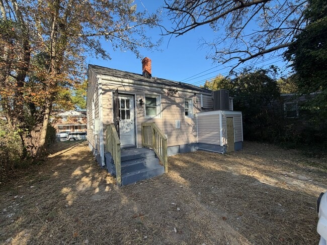 Building Photo - Great renovated 2 bedroom house in Richmond