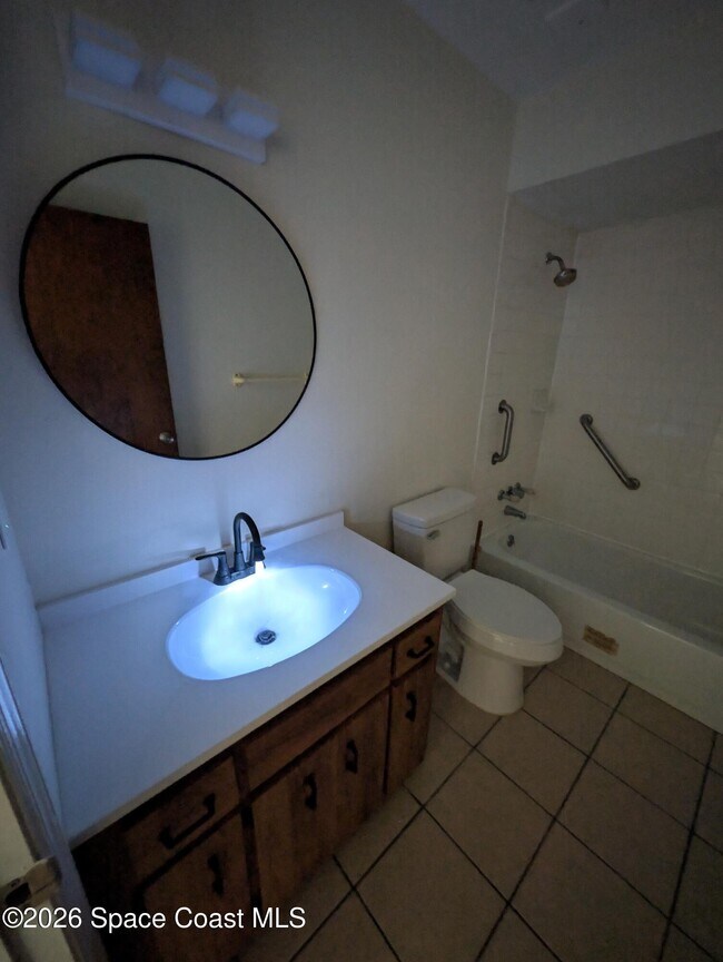 Building Photo - 225 Knox McRae Dr