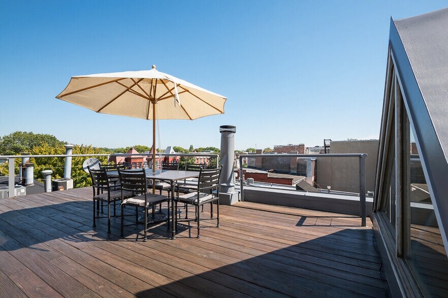 Building Photo - 440 M St NW