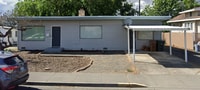Building Photo - Welcome to this Charming 3 bedroom, 2 bath...