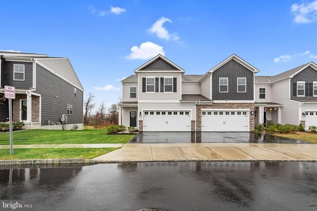 Building Photo - 54 Roberta Wy.