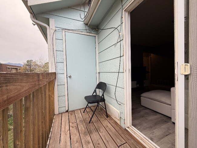 Building Photo - 1026 Mazatlan Cir