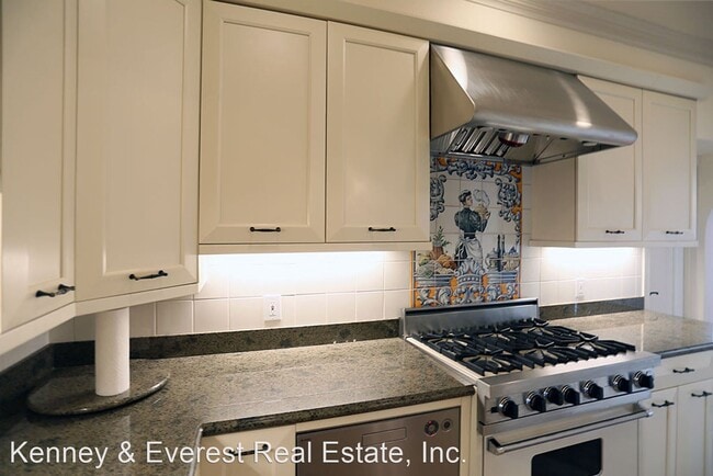 Building Photo - 1 br, 1 bath House - 2201 Sacramento #504