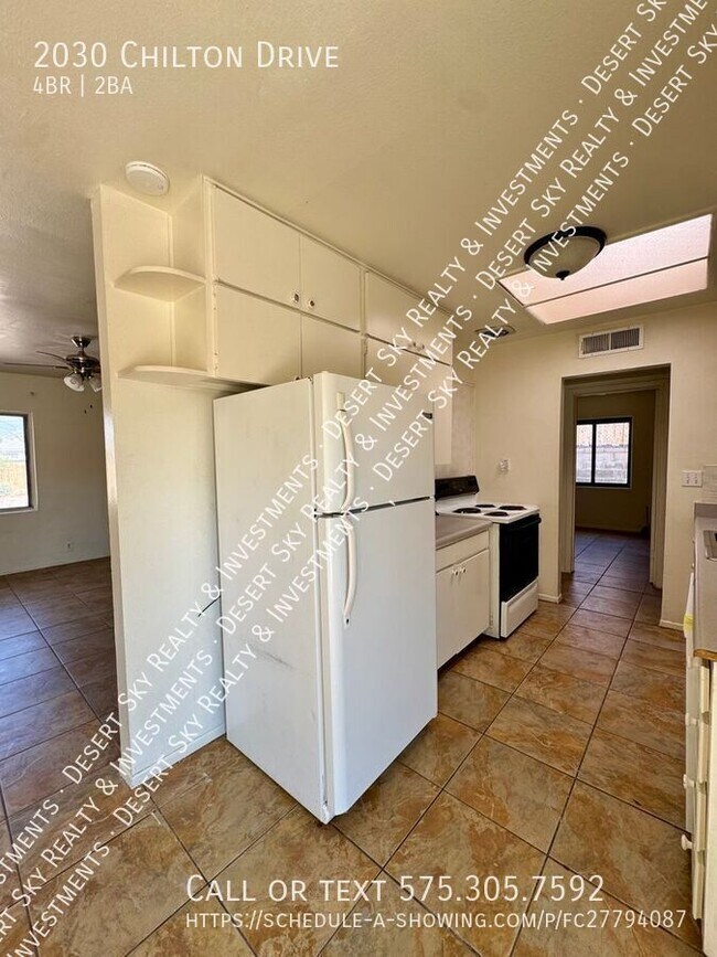 Building Photo - 2030 Chilton Dr