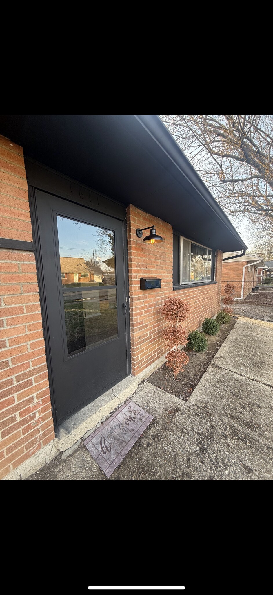 Building Photo - 1611 Vilardo Ln