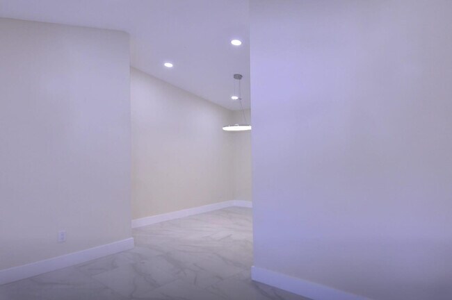 Building Photo - 11516 SW 54th St