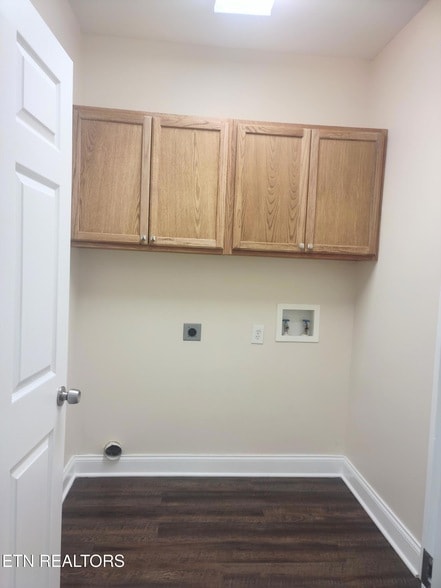 Building Photo - 147 Hatleyberry St