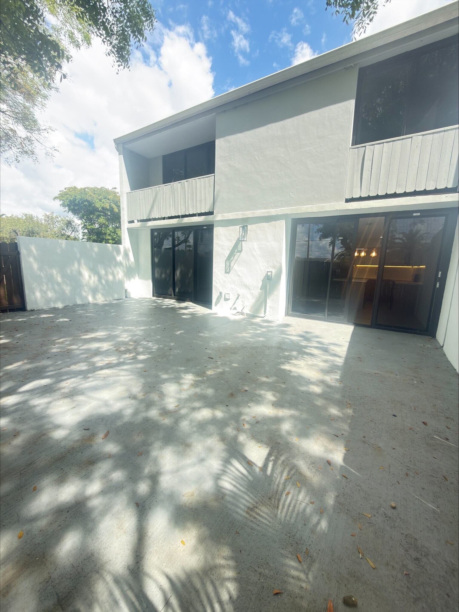 Building Photo - 2560 SW 122nd Ct