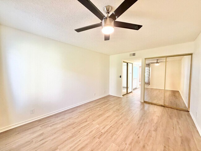 Building Photo - 1050 Ramon Rd