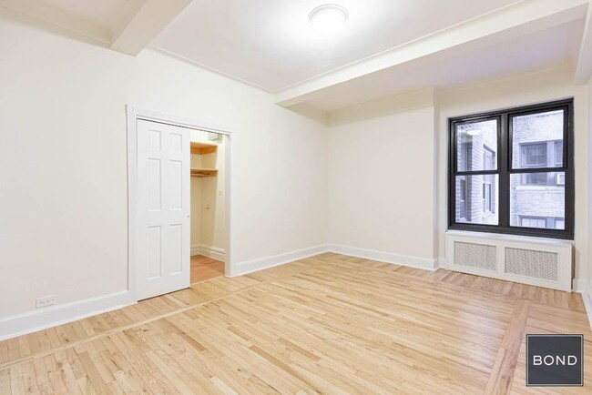 Primary Photo - 166 Second Avenue