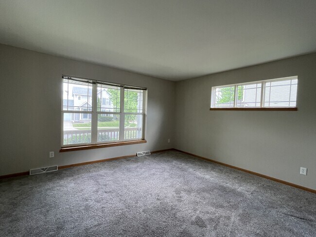 Building Photo - 3721 Frosted Leaf Dr