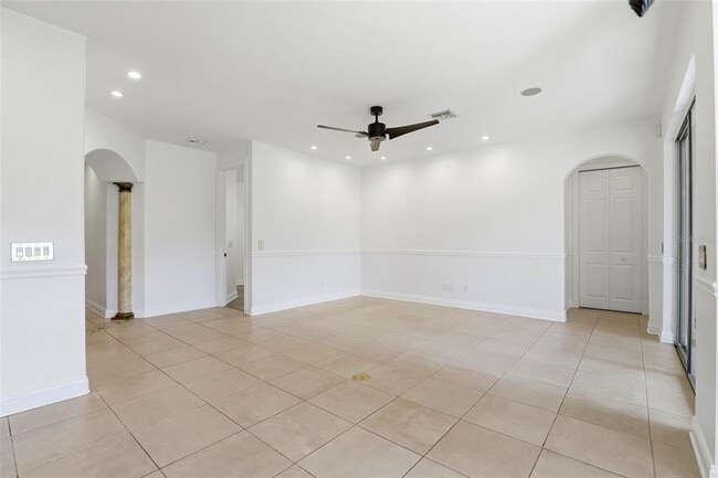 Building Photo - 93 Braelock Dr