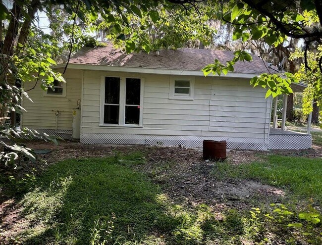 Building Photo - 1318 Neely Dr