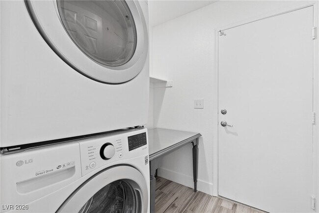 Building Photo - 2117 Marathon Keys Ave