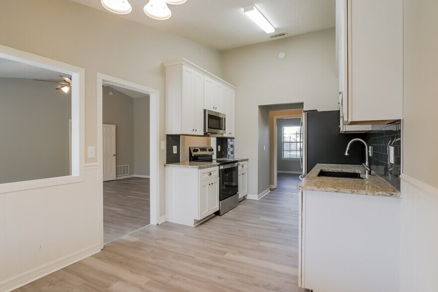 Building Photo - 5427 Basque Ct