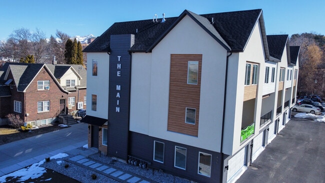 Building Photo - The Main