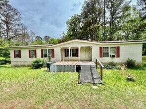 Building Photo - Bremen Home Available Now!