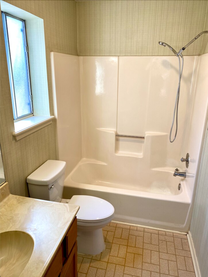 Building Photo - 8000 Tuscarora Trl