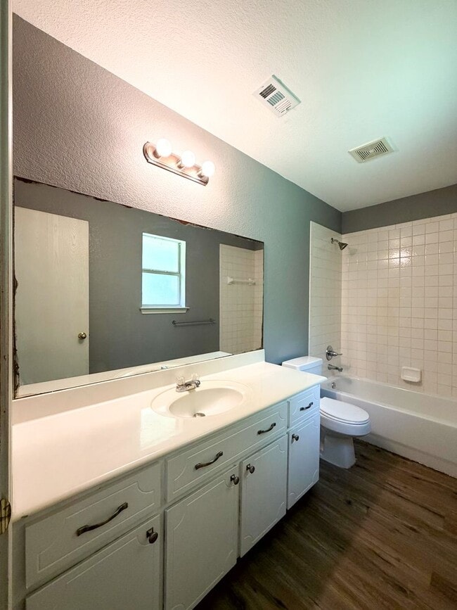 Building Photo - 2203 Indian Trail