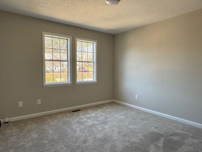 Building Photo - 4218 Kaplan Dr