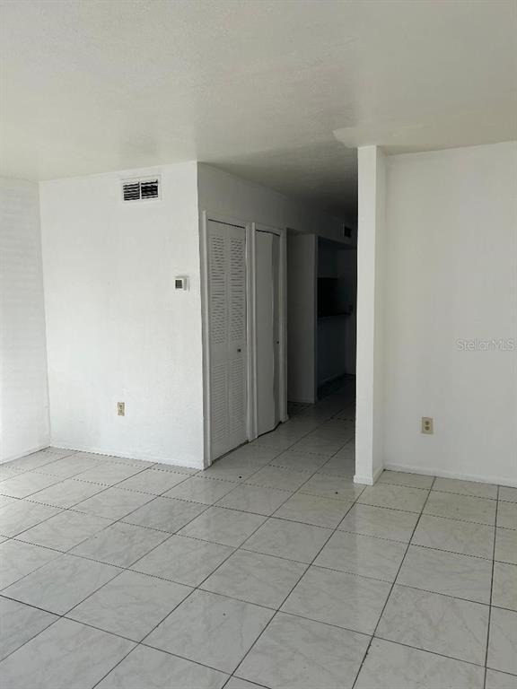 Building Photo - 4031 Henley Rd