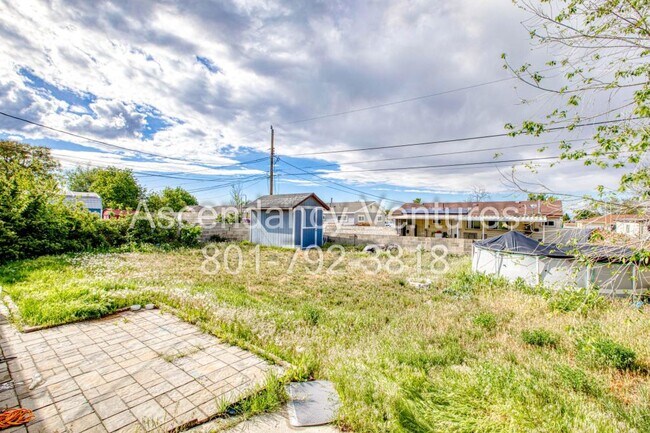 Building Photo - 4104 W 4865 S