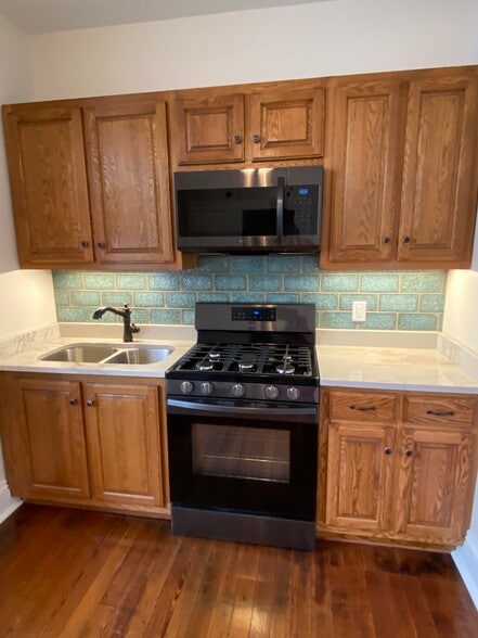 Building Photo - 1414 Thalia St