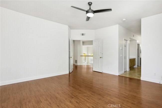 Building Photo - 11 Cipriani