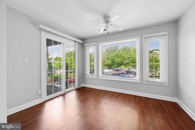 Building Photo - 12209 Fairfield House Dr