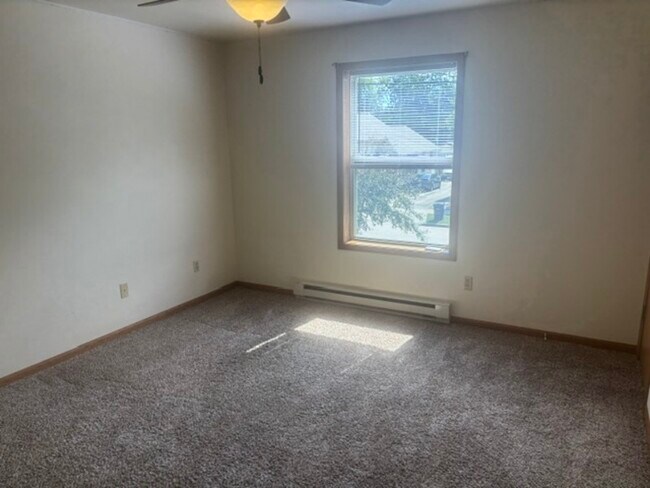 Building Photo - 808-810 Harney Avenue - 810