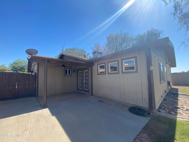 Building Photo - 6728 W Vogel Ave
