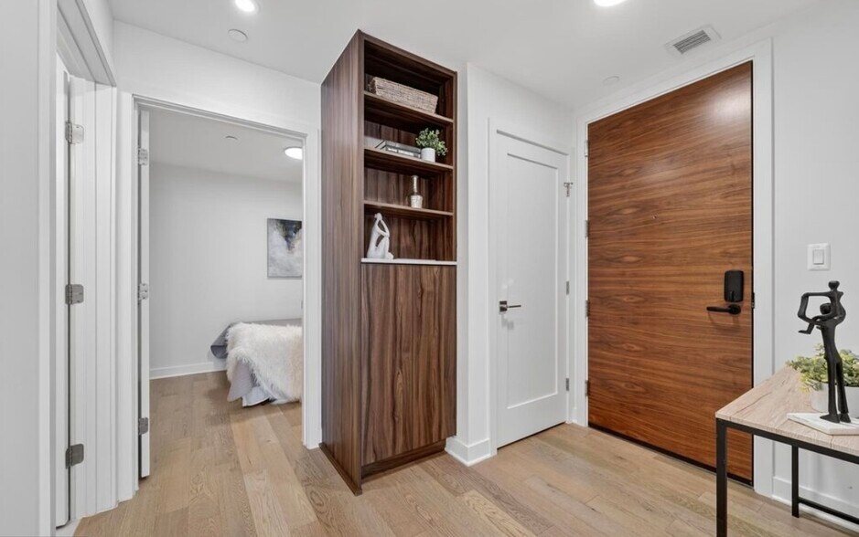 Building Photo - 37 L St SE