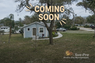 Building Photo - 219 N Ridgewood Ave