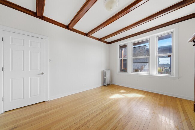 Building Photo - 2453 N Spaulding Ave