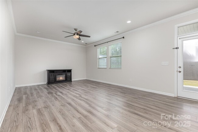 Building Photo - 17322 Carolina Hickory Dr