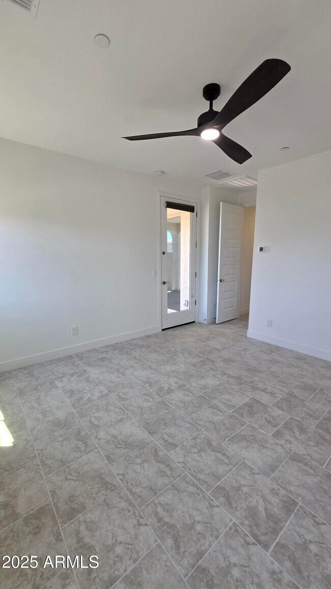Building Photo - 31817 N 124th Dr