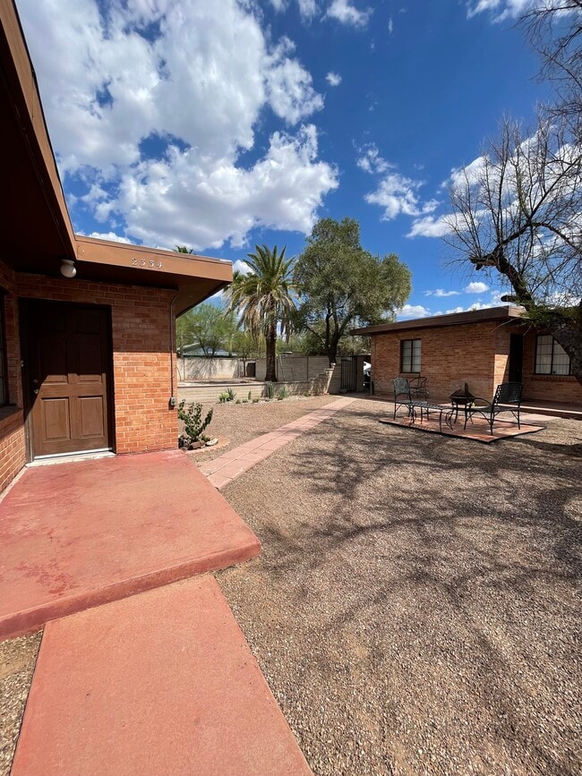 Building Photo - 2334 N Richey Blvd