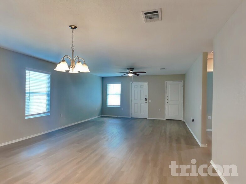 Building Photo - 7319 Rosada Way