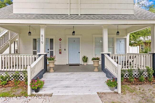 Building Photo - 819 11th St N