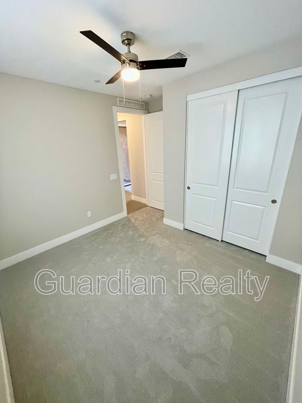 Building Photo - 223 Sun Glaze Ave