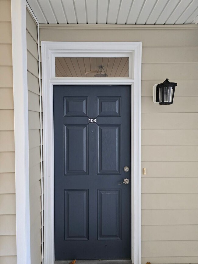 Primary Photo - 2641-103 McArthur Landing ~ McArthur Landing