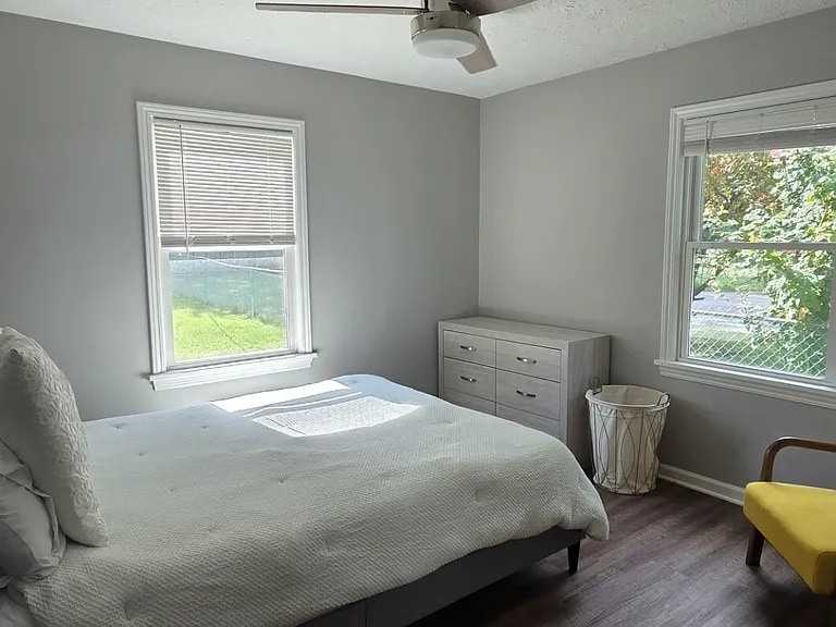 Bedroom - 2936 Lake Ave