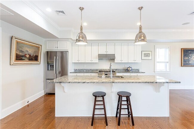 Building Photo - 44 Wimbledon Cir