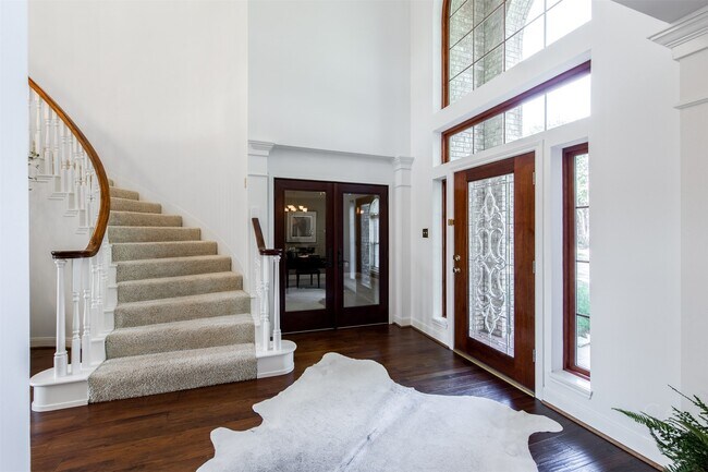 Building Photo - 22823 Roberts Run Ln