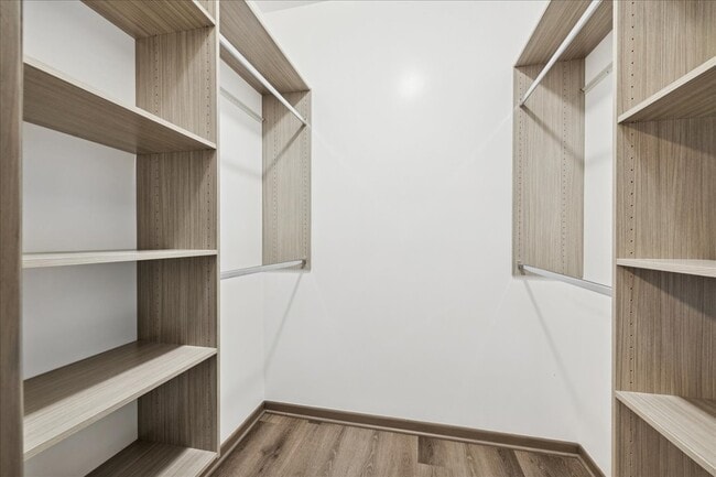 Building Photo - 4321 N Cicero Ave