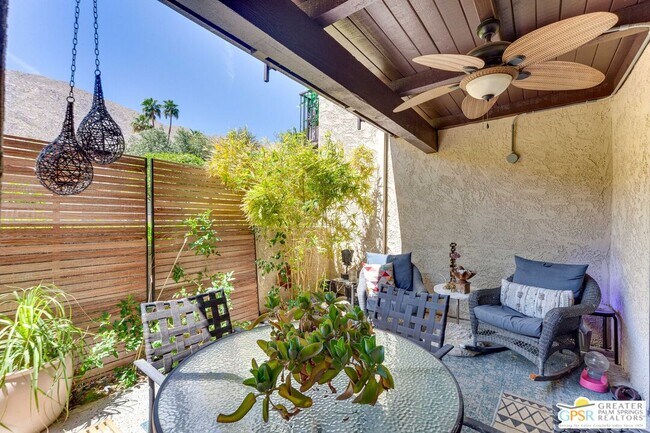 Building Photo - 2170 S Palm Canyon Dr